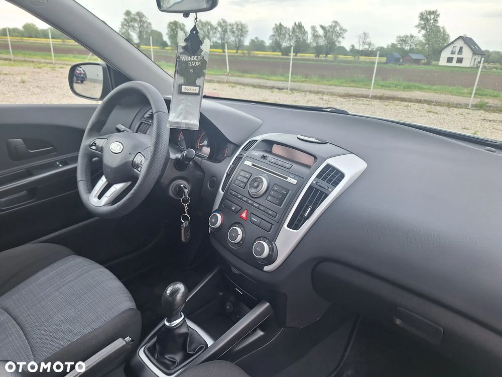 Kia Ceed 1.4 CVVT Spirit - 19