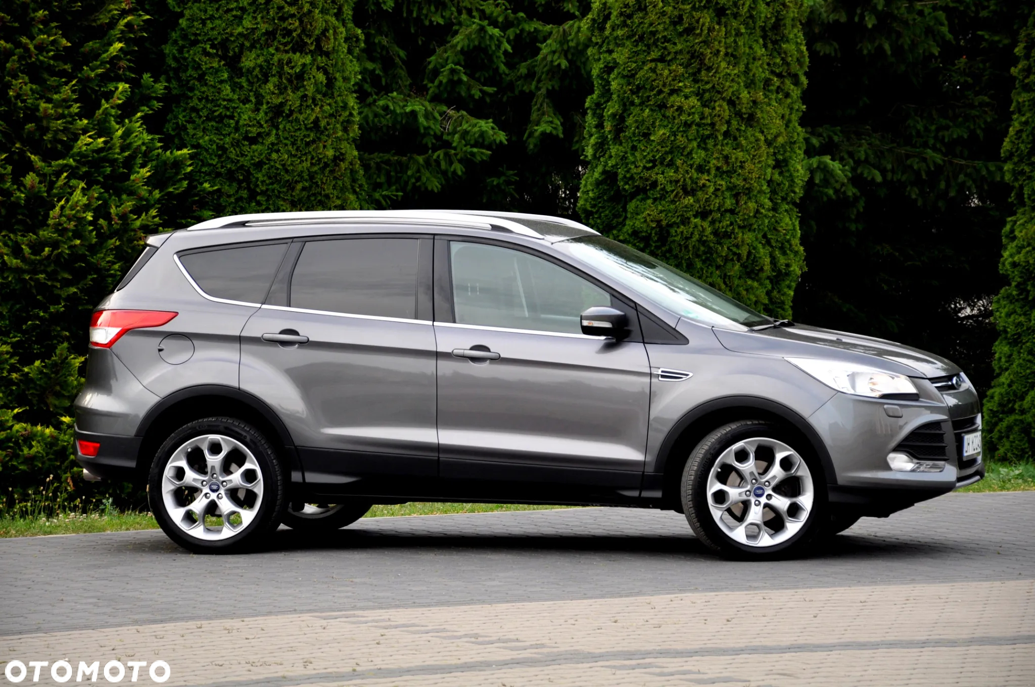 Ford Kuga 1.6 EcoBoost 2x4 Titanium - 8