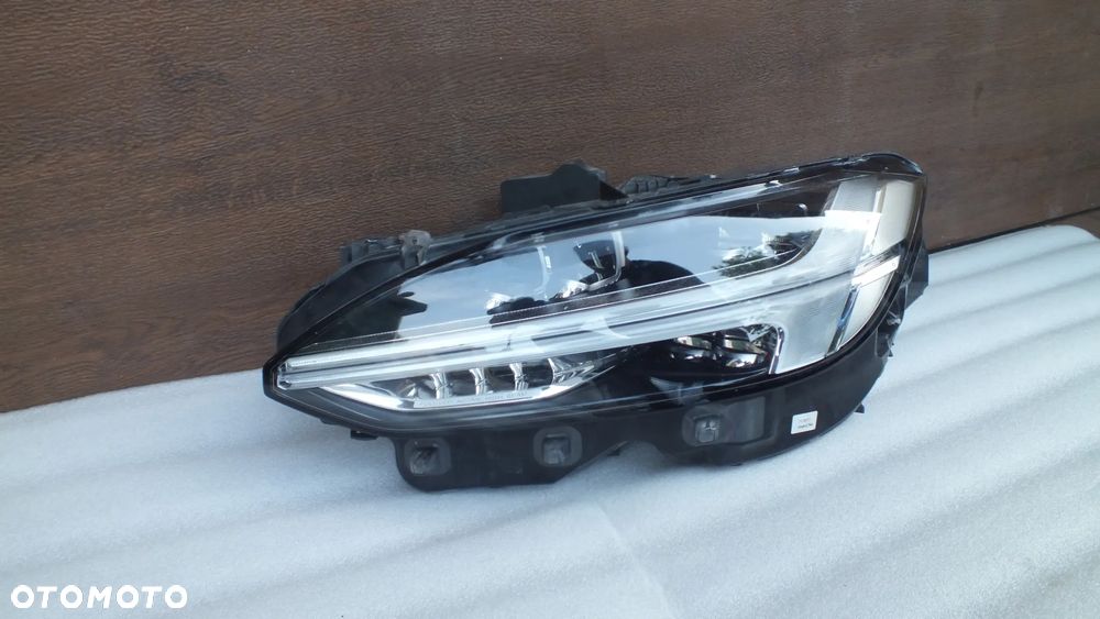 Lampa przednia lewa Volvo V90 Fulled 31386164 - 2