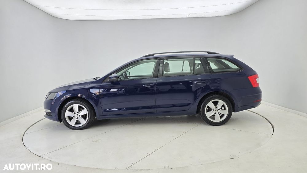 Skoda Octavia 1.6 TDI Ambition - 9