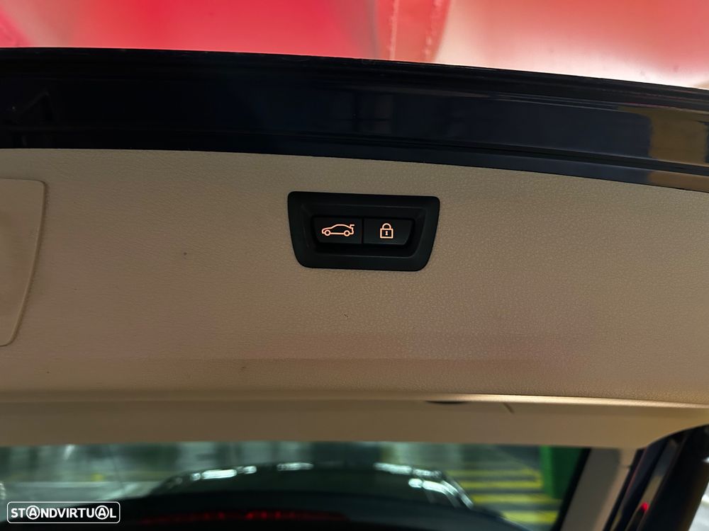 BMW 320 d Touring Line Sport Auto - 25