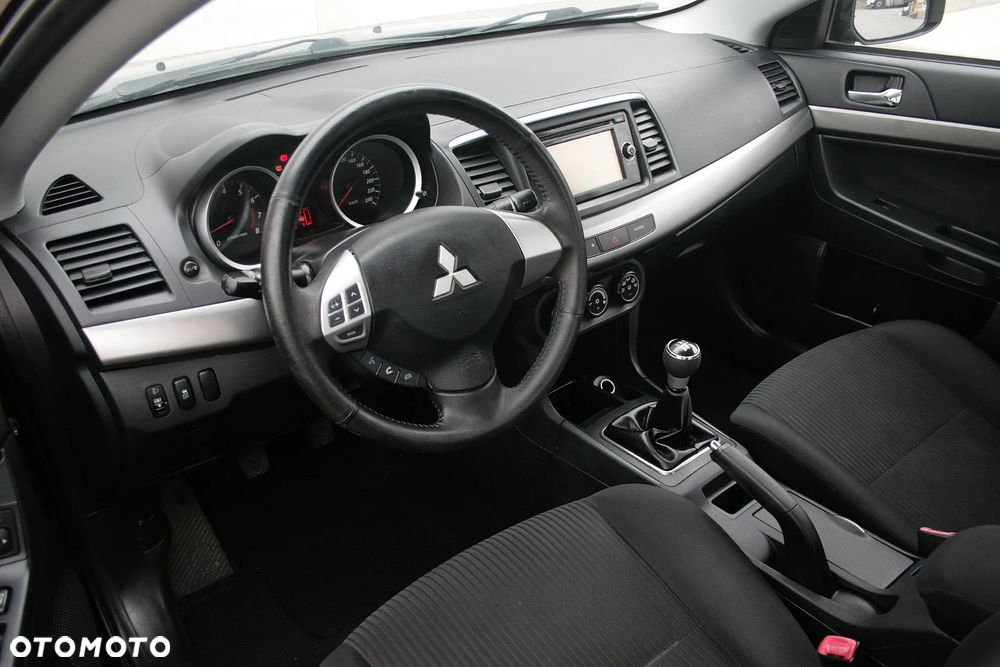 Mitsubishi Lancer - 11