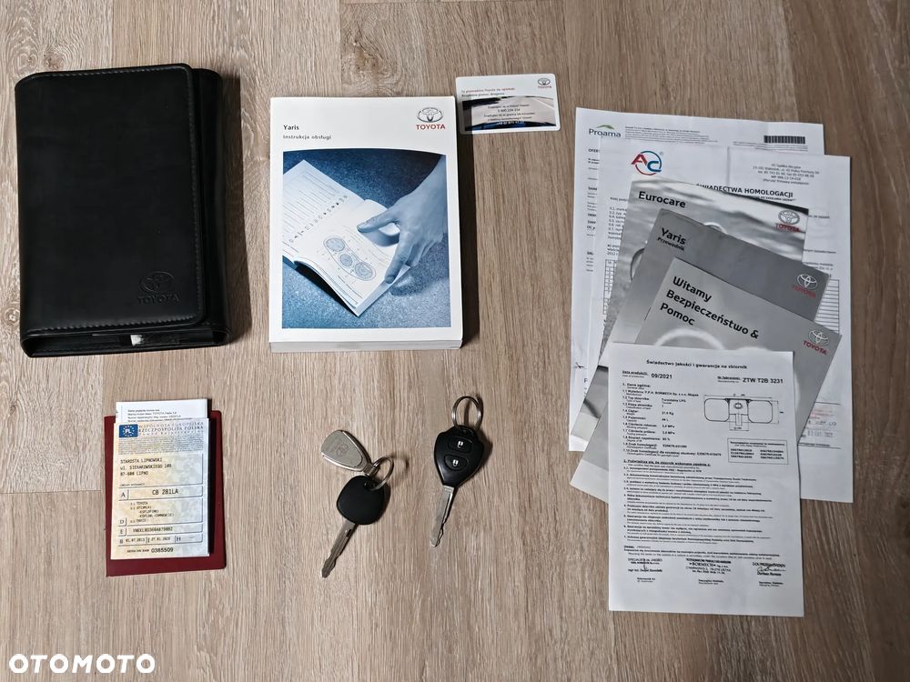 Toyota Yaris 1.0 Premium EU6 - 36
