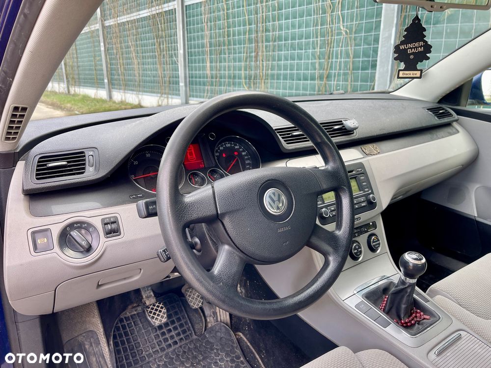 Volkswagen Passat 2.0 TDI Comfortline - 33