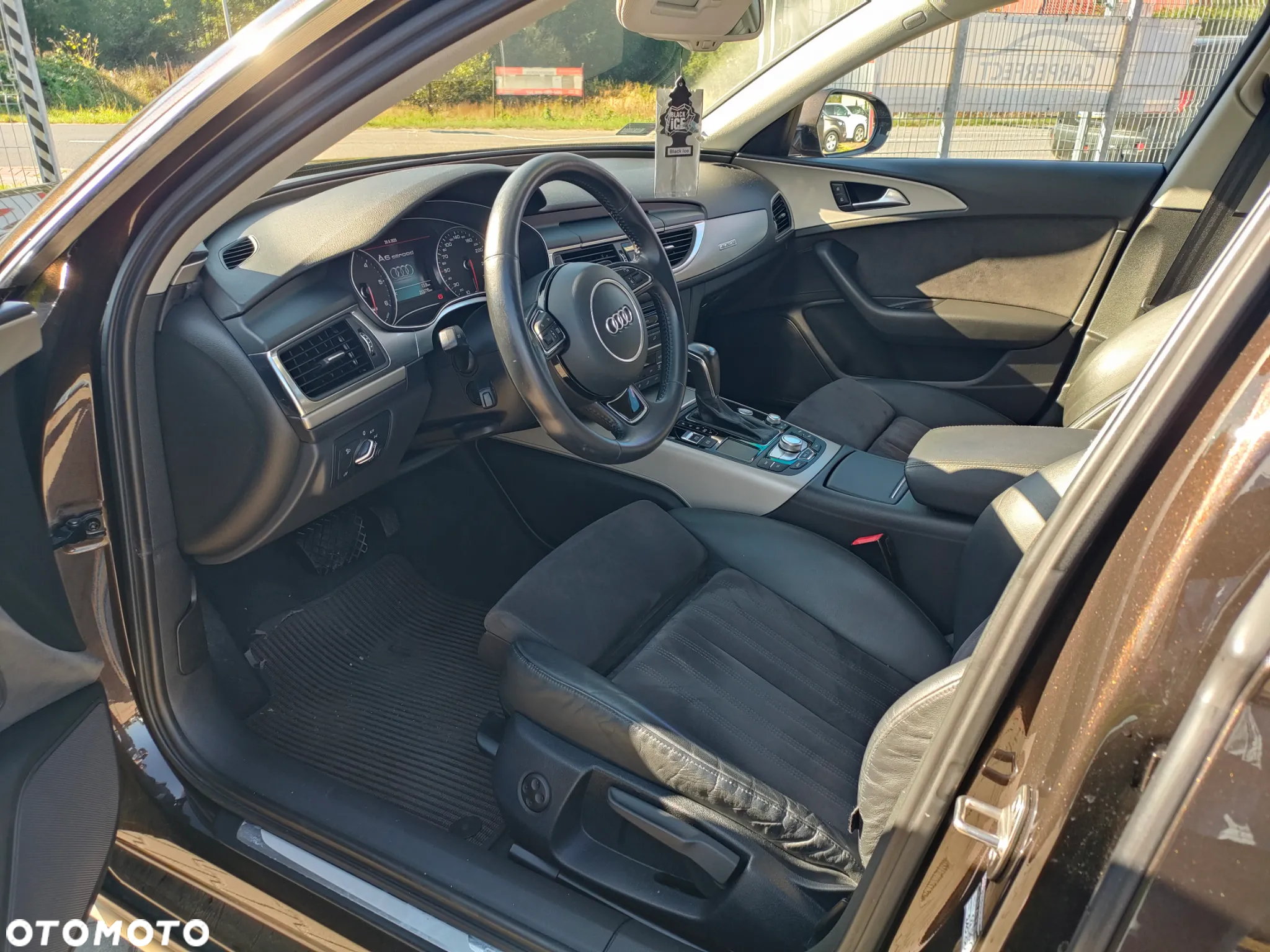 Audi A6 Allroad - 18