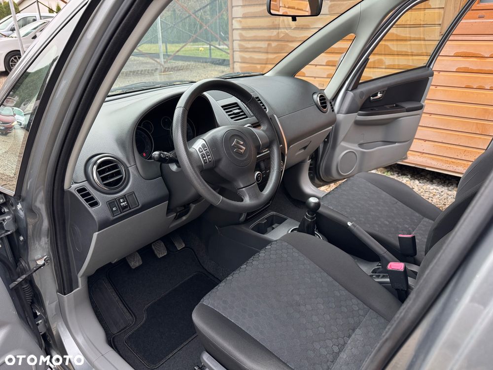 Suzuki SX4 Classic 1.6 VVT 4x4 Style - 8
