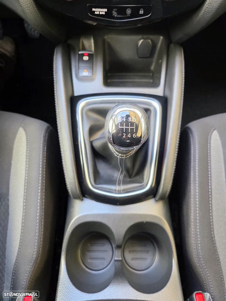 Nissan Qashqai 1.5 dCi N-Connecta - 40