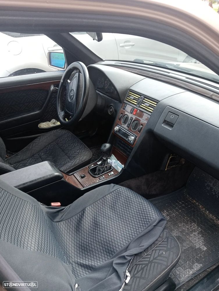 Mercedes-Benz C 200 D Elegance - 1