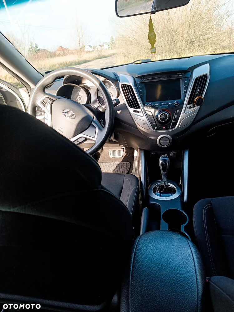 Hyundai Veloster 1.6 DCT Style - 8