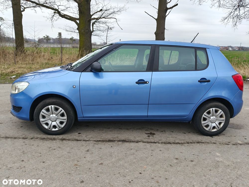 Skoda Fabia 1.2 HTP Active - 11