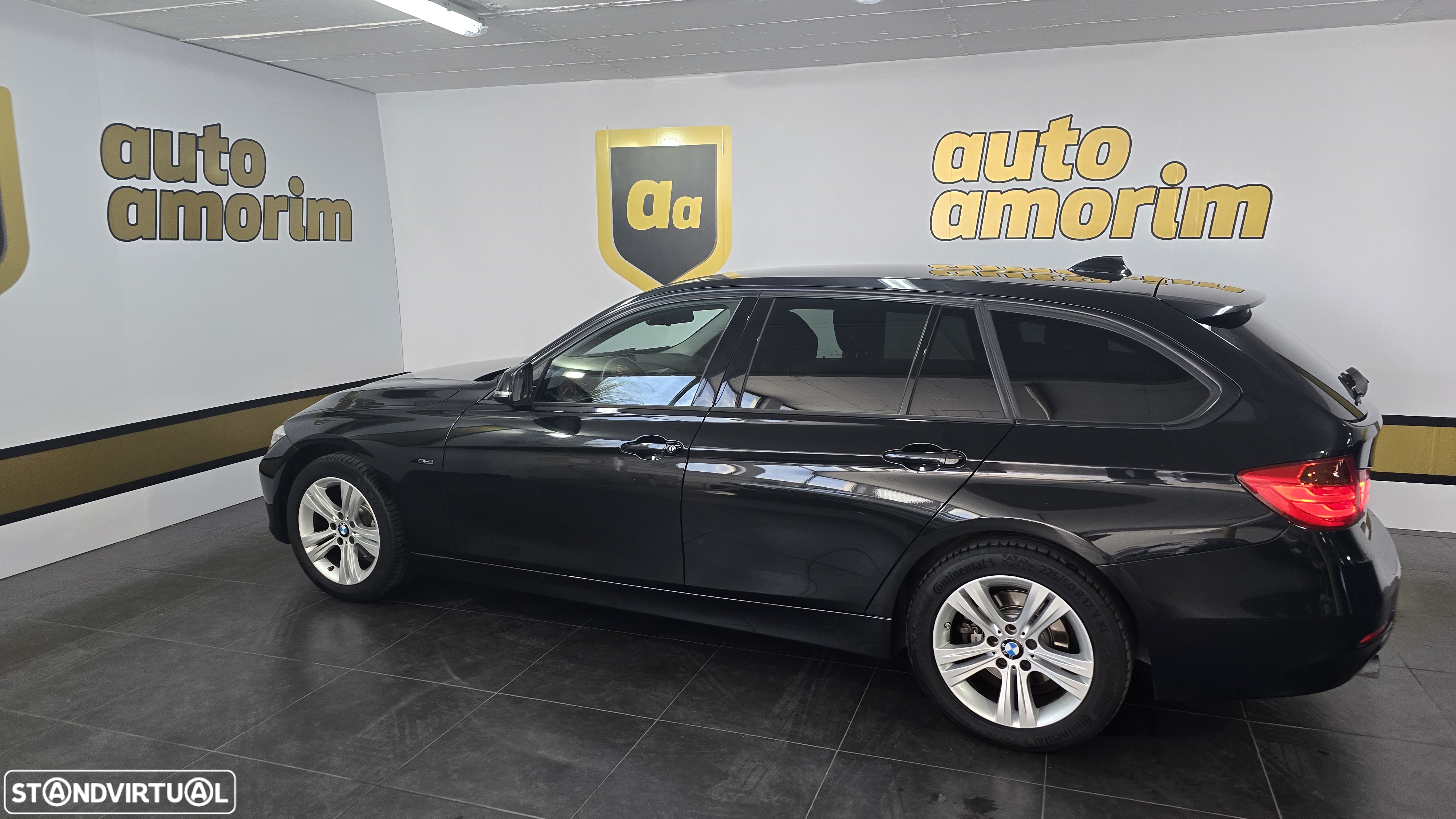 BMW 318 d Touring Line Sport - 12