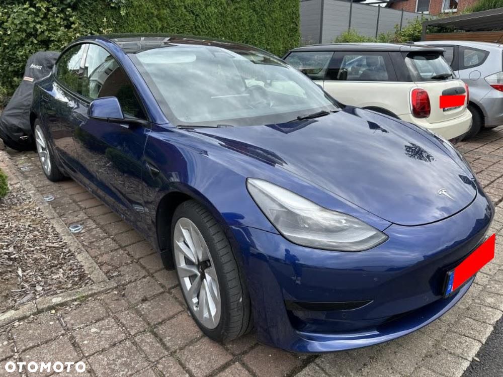 Tesla Model 3 Standard Reichweite Plus Hinterradantrieb - 2