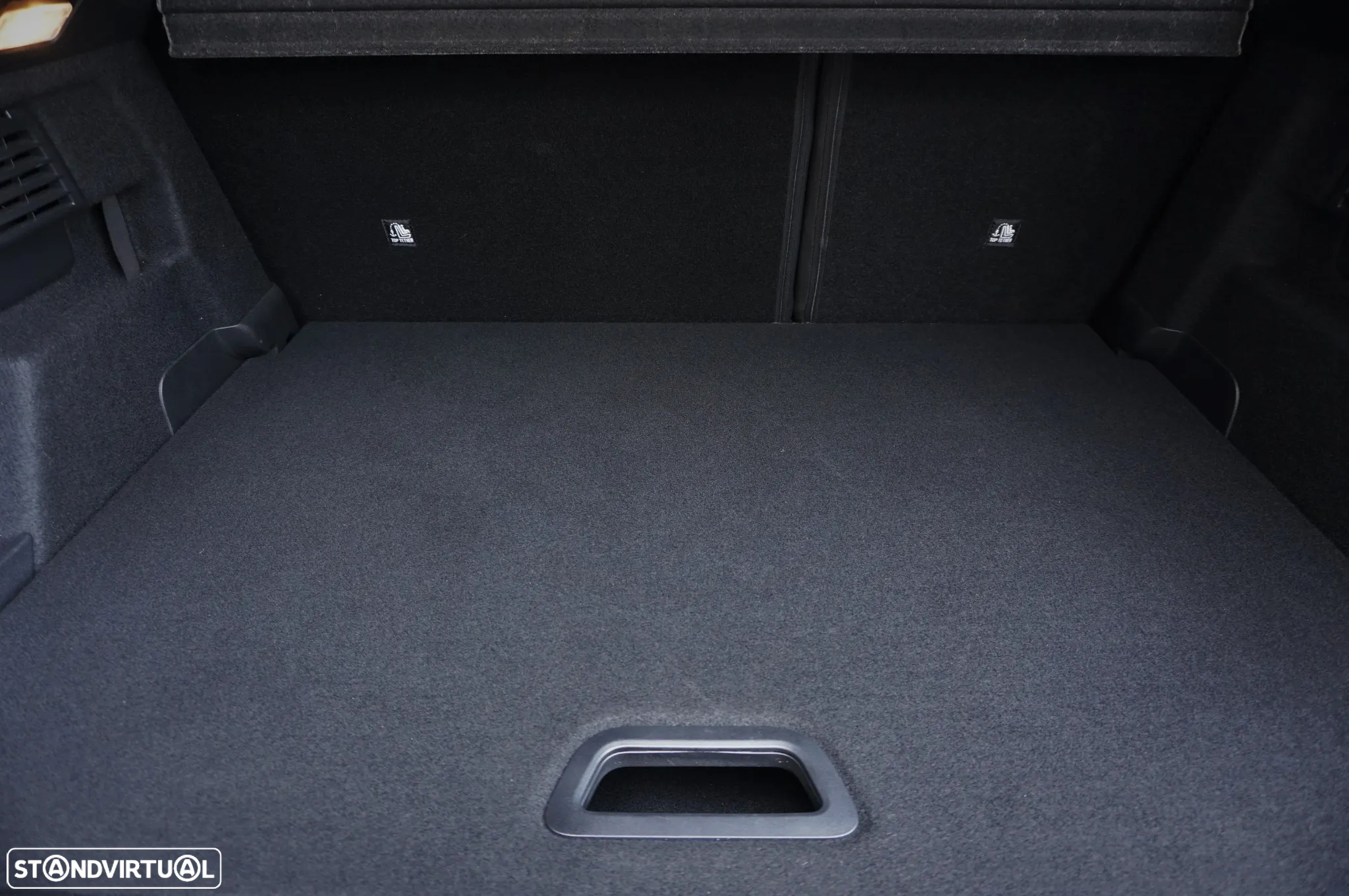 Citroën C4 PureTech 130 Stop&Start SHINE - 16