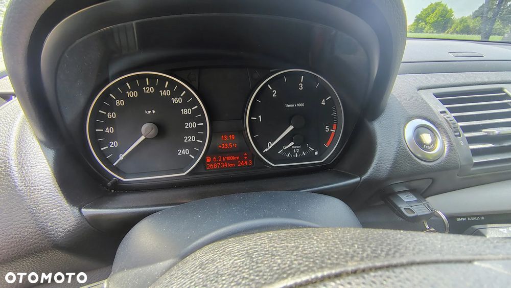 BMW Seria 1 118d - 8