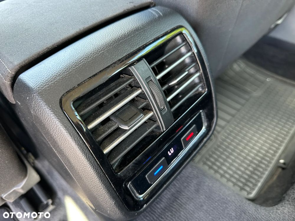 Volkswagen Passat 2016 photo 5