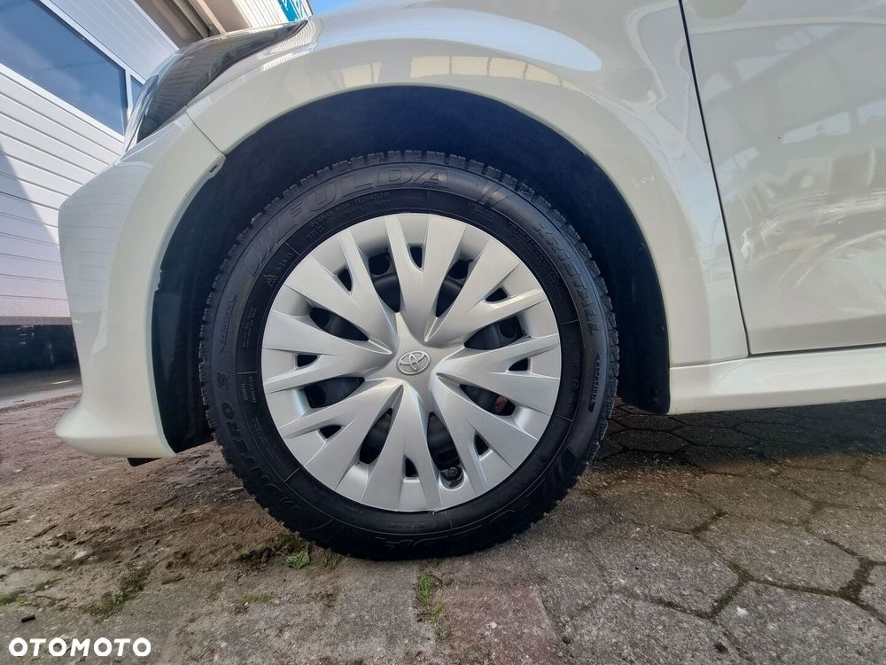 Toyota Yaris - 24
