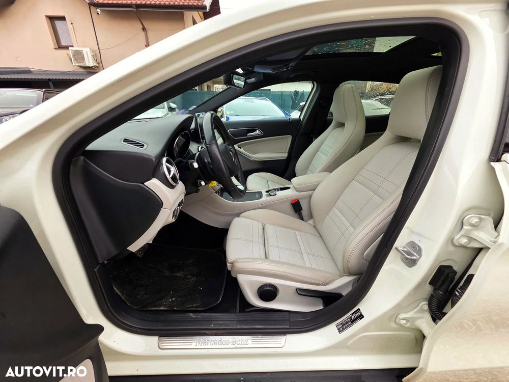 Mercedes-Benz GLA 250 4MATIC 7G-DCT AMG Line - 21