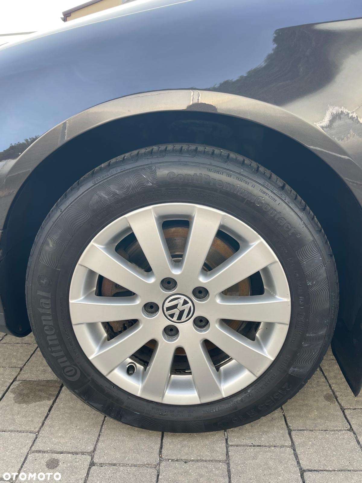 Volkswagen Passat 1.8 TSI Comfortline - 13