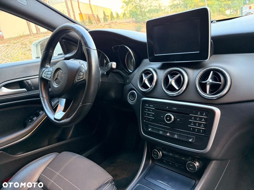 Mercedes-Benz CLA 200 (CDI) d 7G-DCT - 20