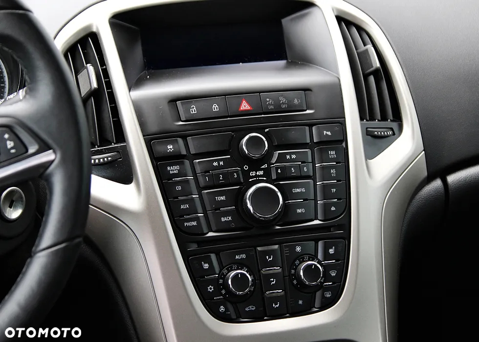 Opel Astra IV 1.4 T Cosmo - 22