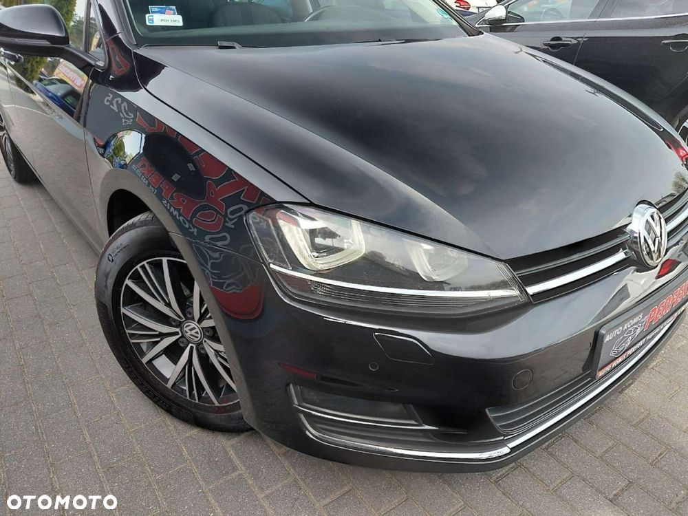Volkswagen Golf - 5