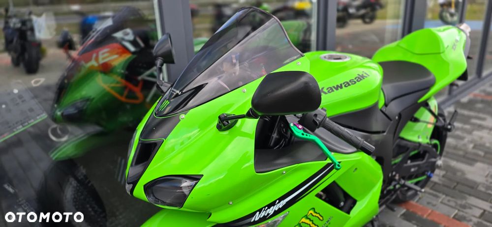 Kawasaki ZX - 28