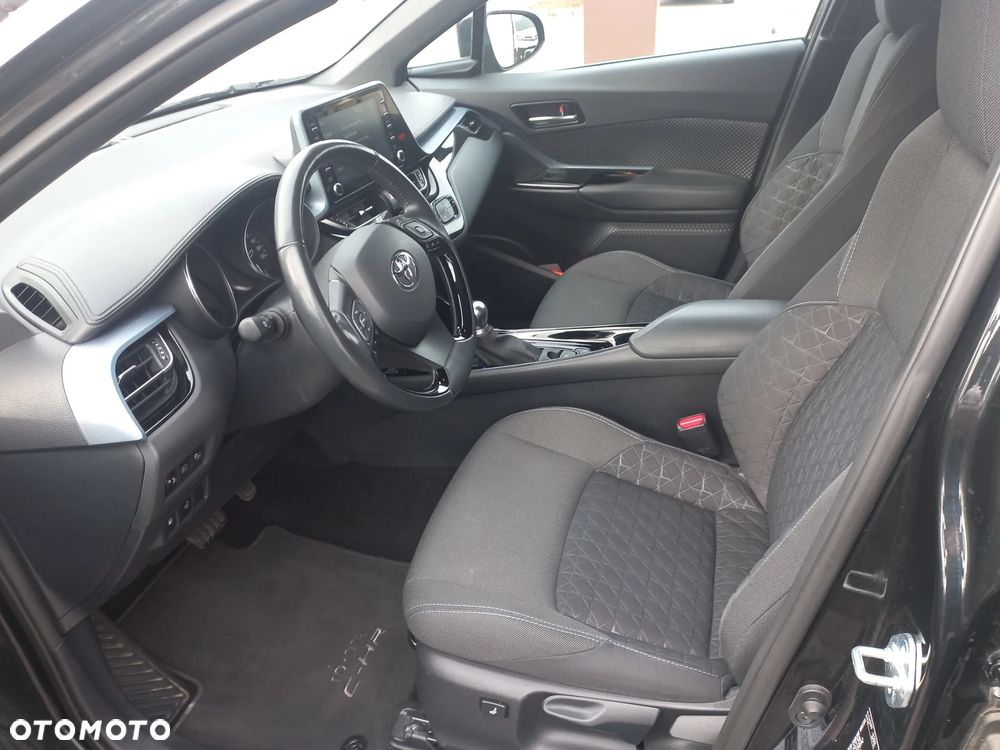 Toyota C-HR - 31