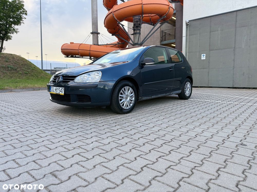 Volkswagen Golf - 1