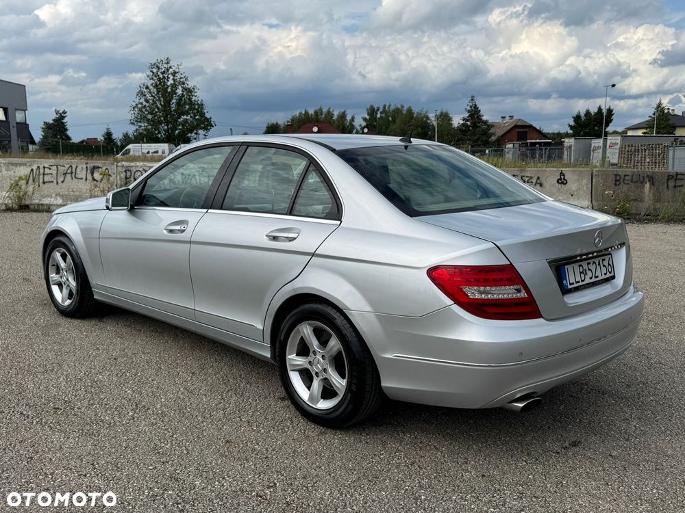 Mercedes-Benz Klasa C 250 7G-TRONIC Avantgarde Edition - 13