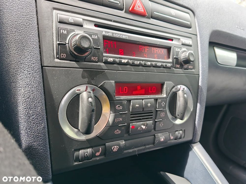 Audi A3 3-drzwiowe 1.6 S Line Sportpaket plus - 25