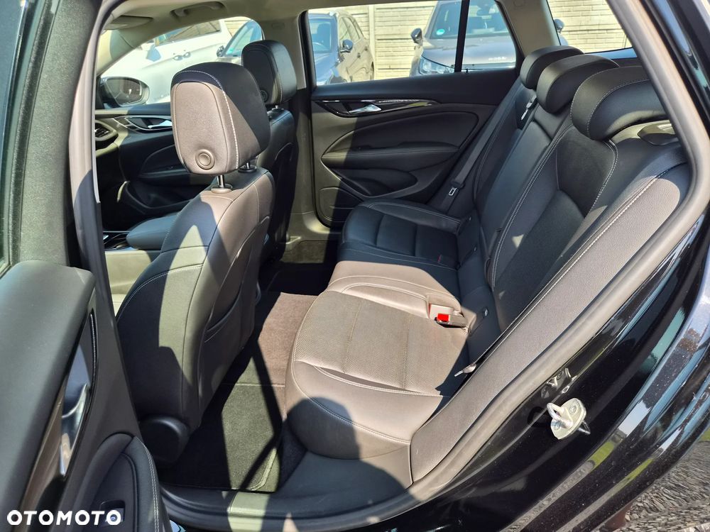 Opel Insignia 2.0 CDTI 4x4 Innovation S&S - 13
