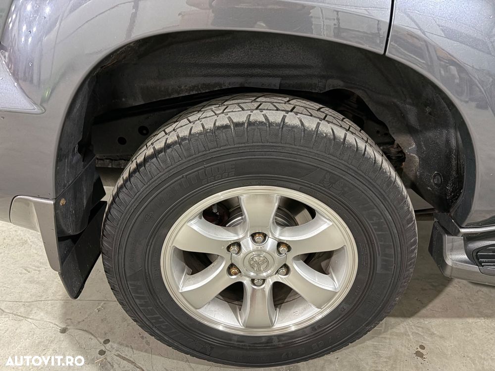 Toyota Land Cruiser 3.0 TD-4D Aut Executive - 17