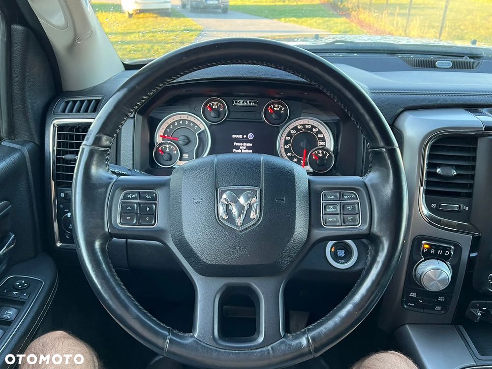Dodge RAM 1500 5.7 4x4 - 13