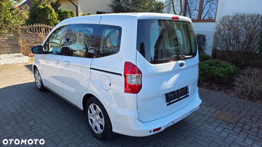 Ford Tourneo Courier - 4