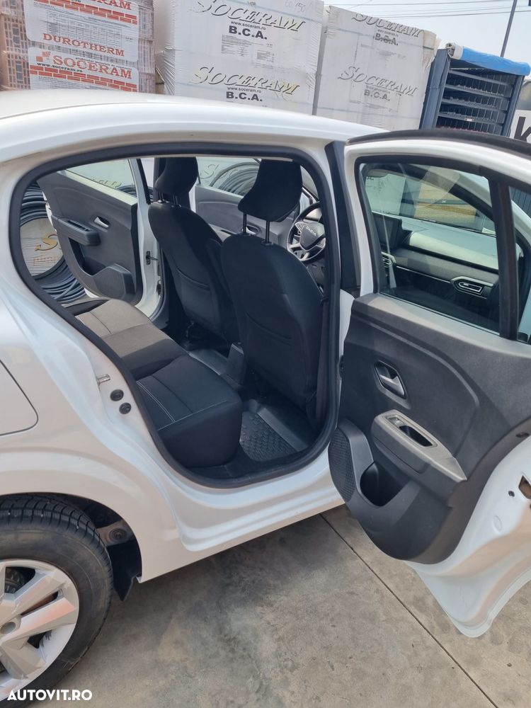 Dacia Logan TCe 90 MT6 Comfort - 8