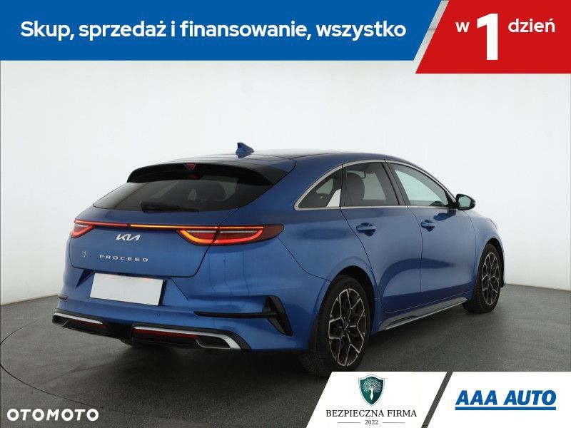 Kia ProCeed - 7