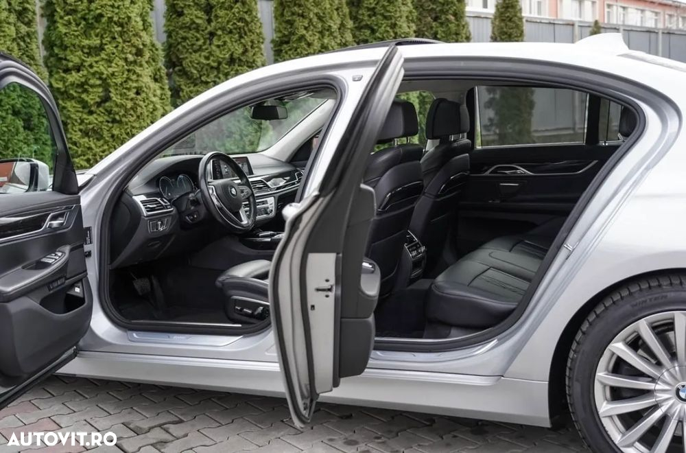 BMW Seria 7 740d xDrive - 12