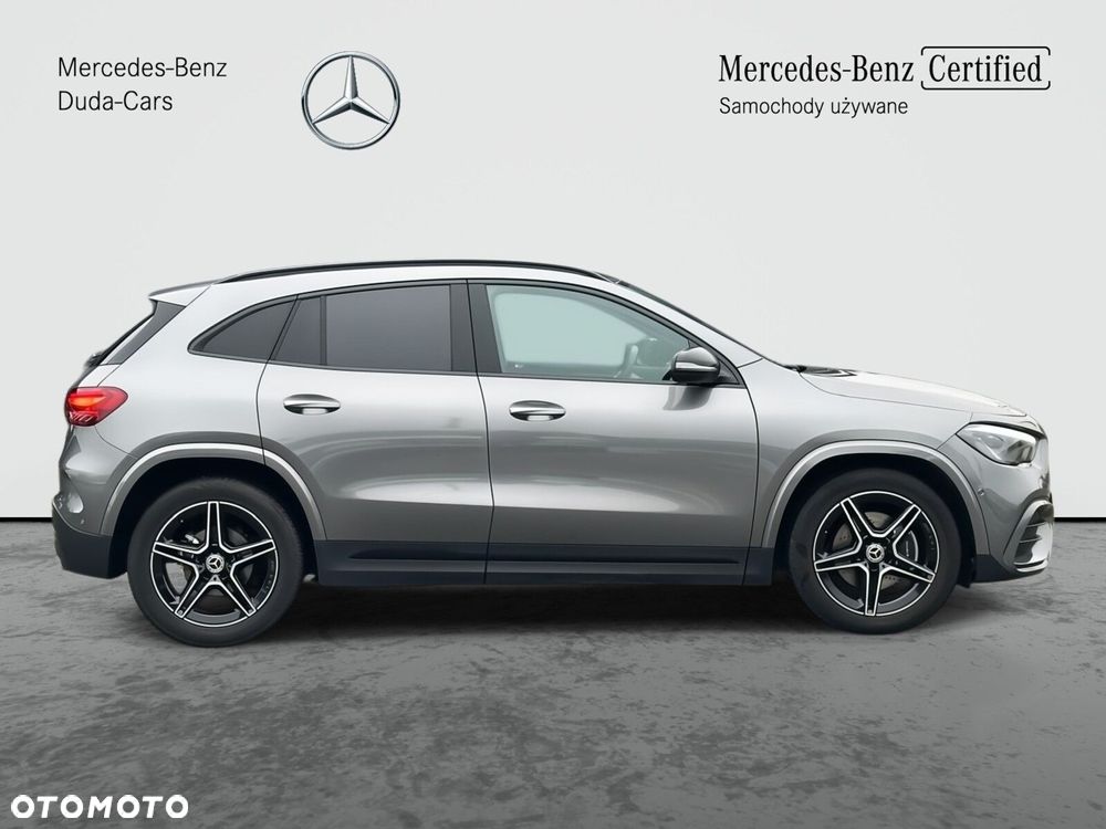 Mercedes-Benz GLA - 4