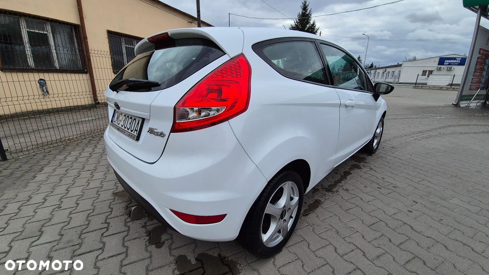 Ford Fiesta 1.25 Trend Edition - 12