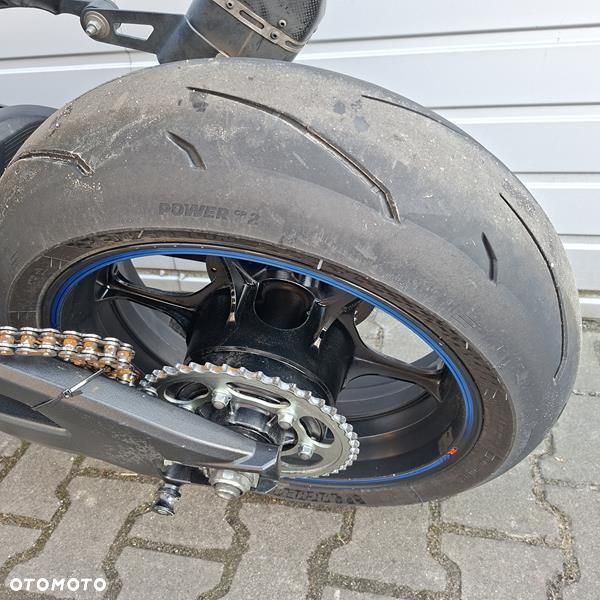 Suzuki GSX-R - 9