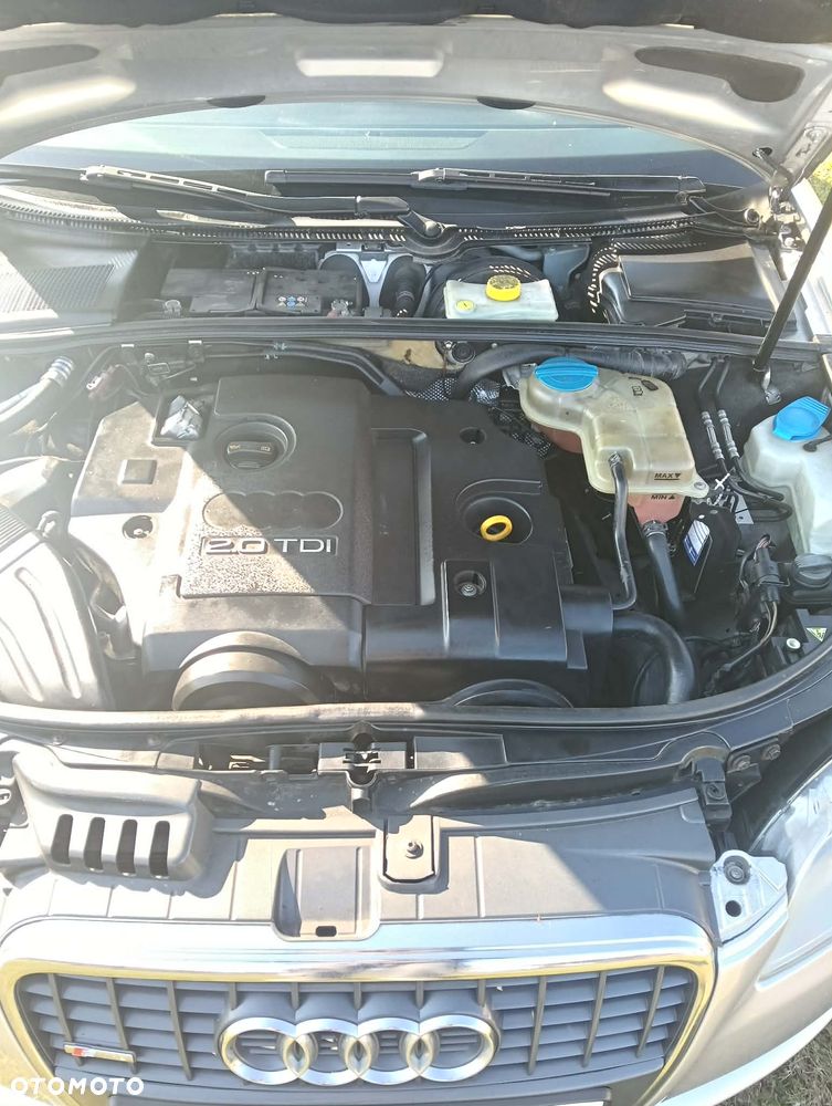 Audi A4 Avant 2.0 TDI DPF quattro - 13