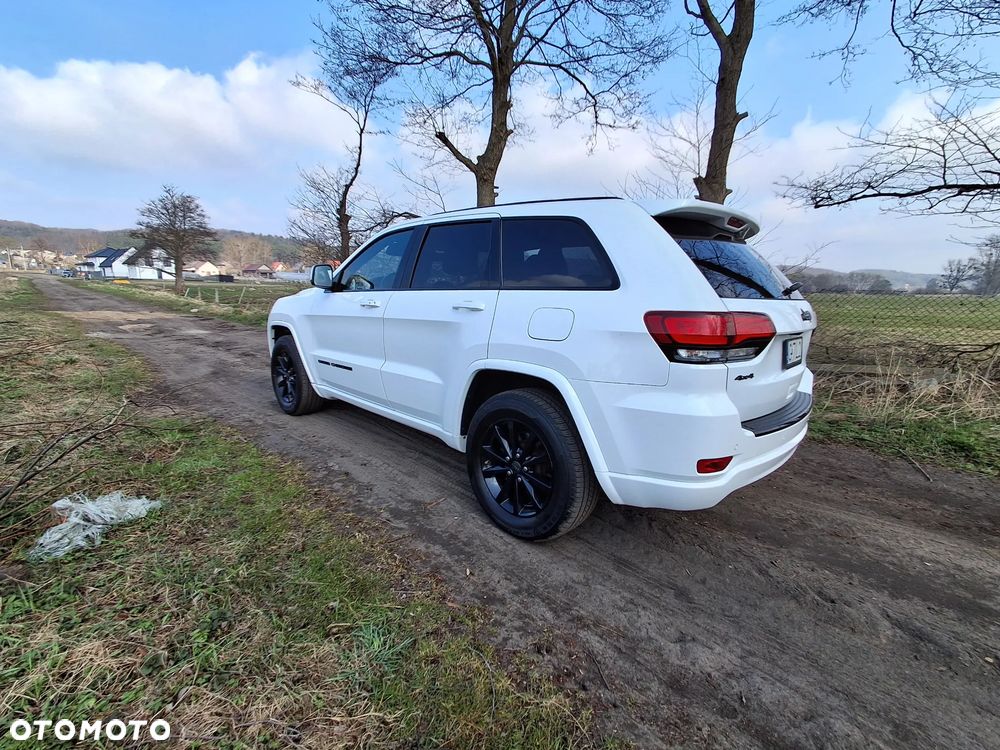 Jeep Grand Cherokee - 4