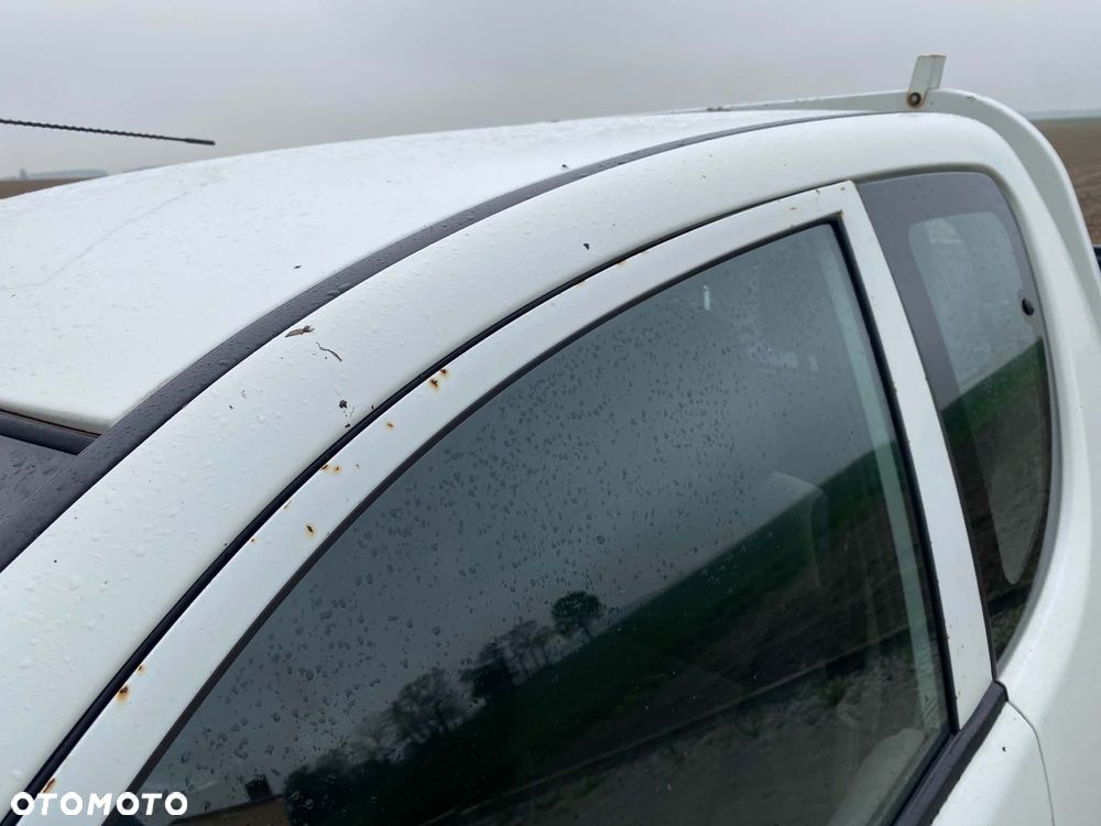 Mitsubishi L200 - 18
