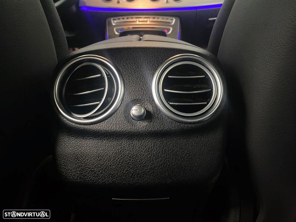 Mercedes-Benz E 300 de Avantgarde 4Matic - 13