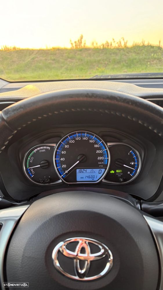 Toyota Yaris 1.5 HSD Comfort - 10