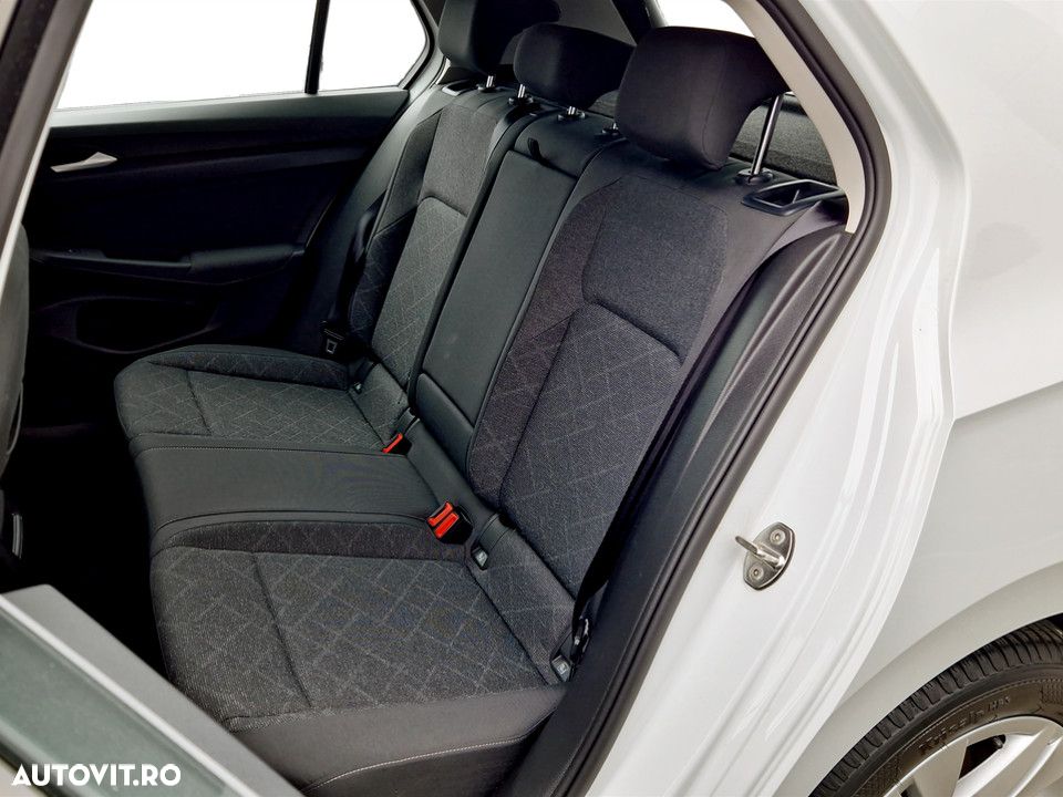 Volkswagen Golf 1.5 eTSI ACT DSG MHEV Life - 15