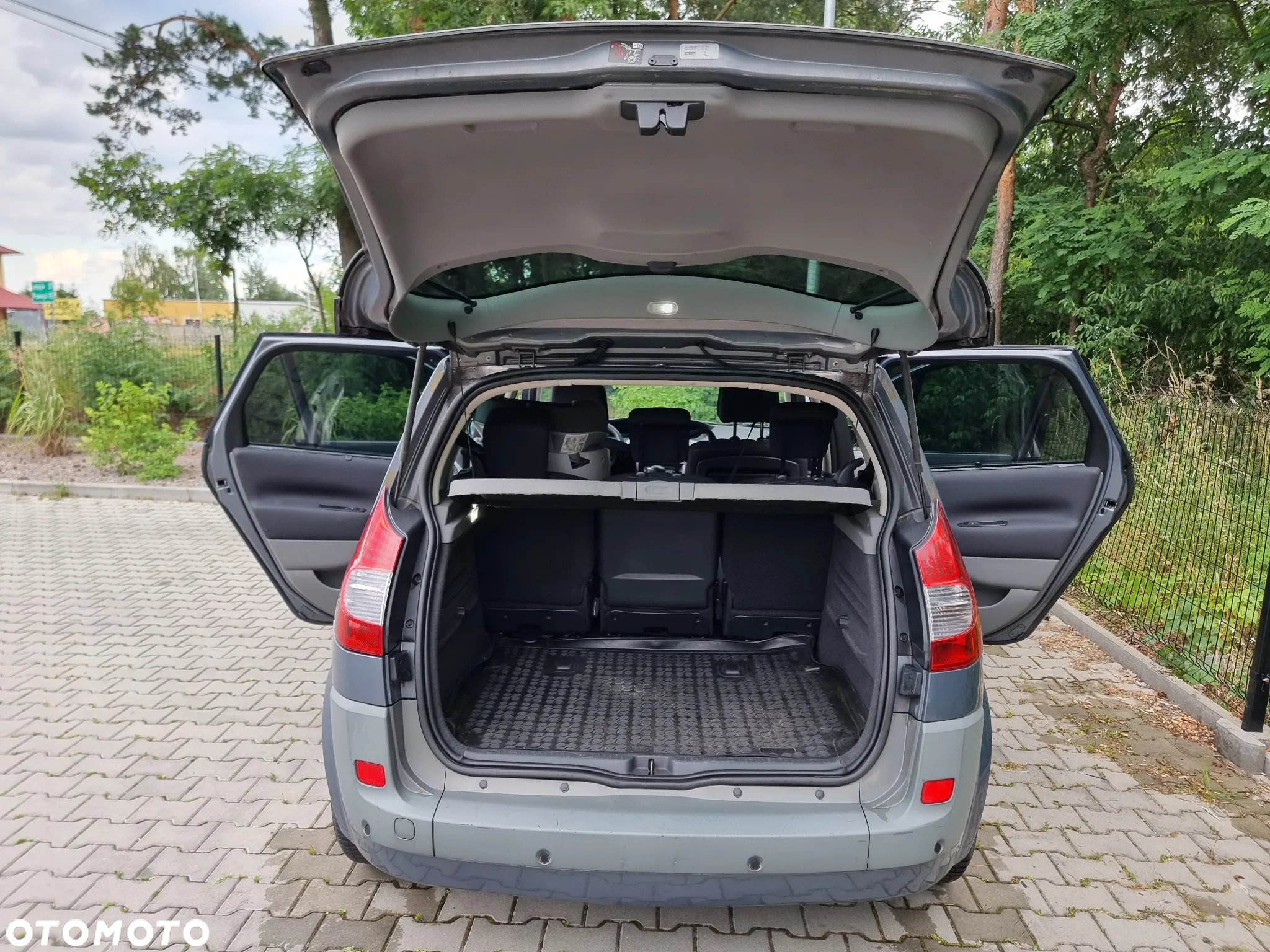 Renault Scenic - 10