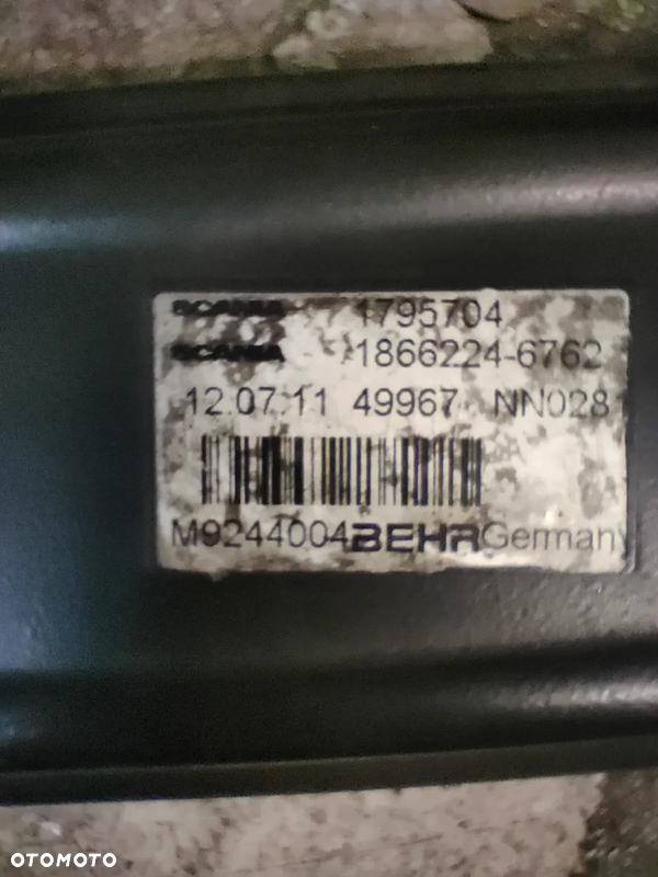 RECYRKULATOR EGR CHŁODNICA SPALIN SCANIA 1795704