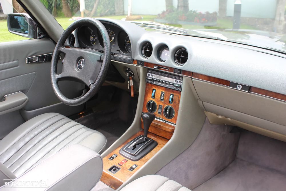 Mercedes-Benz SL 280 - 25