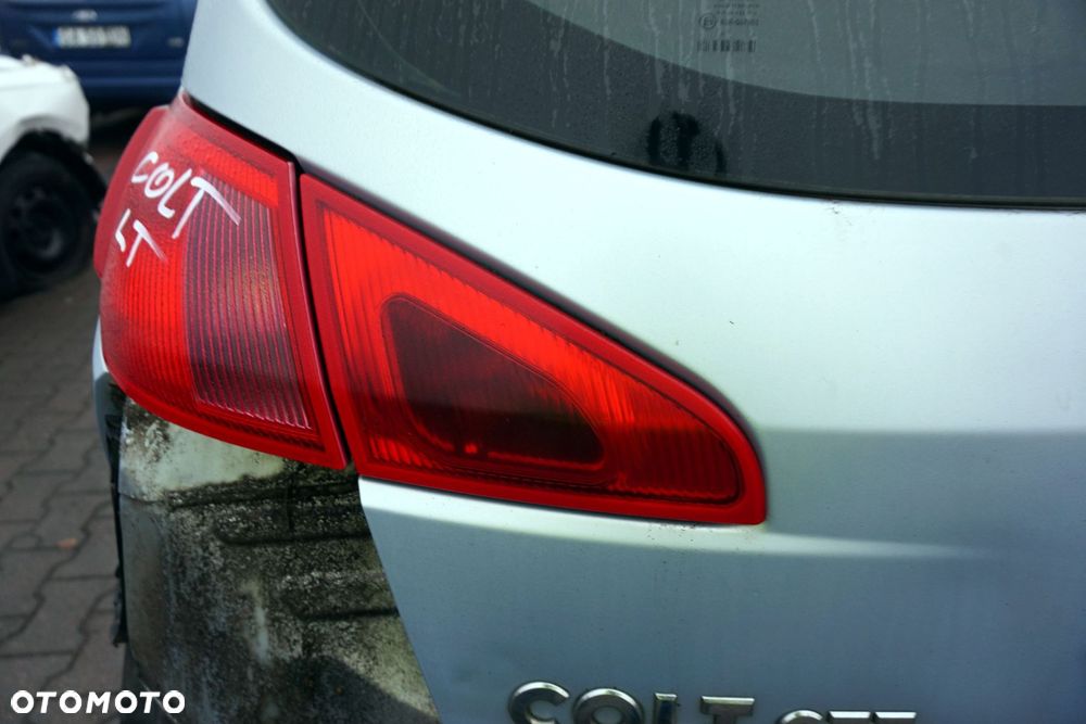 LAMPA TYLNA LEWA KLAPY BAGAŻNIKA COLT VI Z30 3D HB 8337A039 MITSUBISHI 2004-2008 - 3